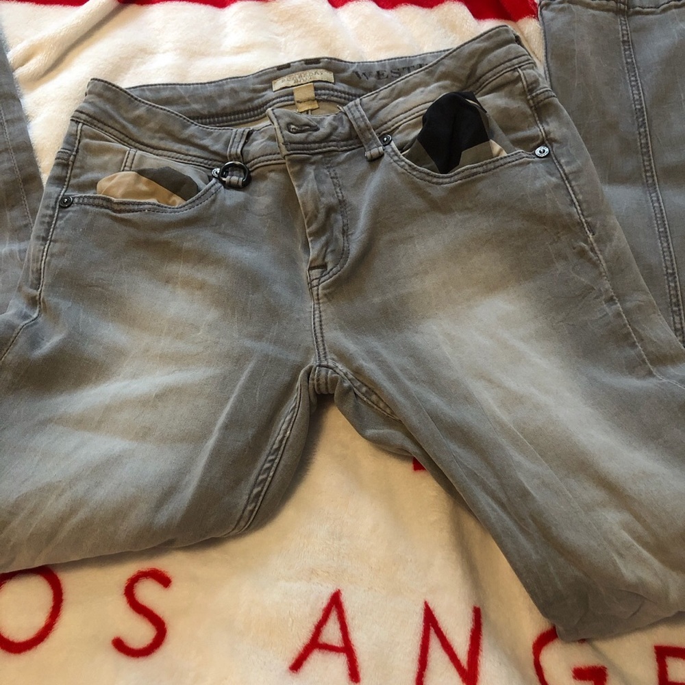 Woman Burberry jeans